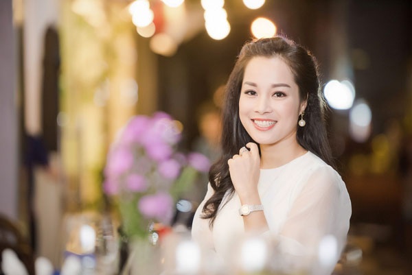 Ngoài diễn xuất, Minh Hương còn thử sức với lĩnh vực MC.