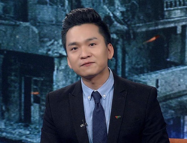 MC Hạnh Phúc chia sẻ “sự cố hài hước” của các BTV khi lên sóng trực tiếp - 4 Sau khi mắc căn bệnh ung thư máu và thoát án tử, Hạnh Phúc thay đổi nhiều về suy nghĩ và cách sống. Anh ăn chay, thường xuyên tham gia các hoạt động từ thiện...