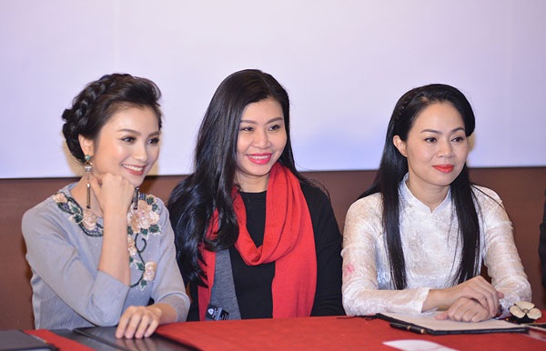 Diệu Hương: “Chồng chăm con khéo hơn tôi” - 6 Diễn viên Diệu Hương, NTK Anh Thư, chị Việt Anh.