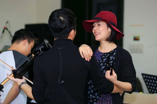 Thu Phương tự giảm phần lớn cát- sê để ủng hộ Hoàng Rob - 9 Thu Phương tự giảm phần lớn cát- sê để ủng hộ Hoàng Rob - 9