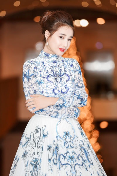 Nhã Phương xinh đẹp như công chúa - 3 Nhã Phương rất được yêu thích khi đóng phim Tuổi thanh xuân.
