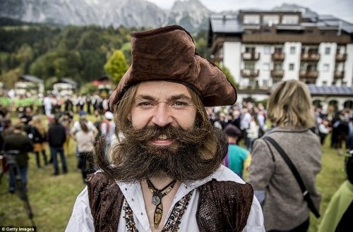 Chiêm ngưỡng những bộ râu ấn tượng nhất thế giới - 4 Chiêm ngưỡng những bộ râu ấn tượng nhất thế giới - 4