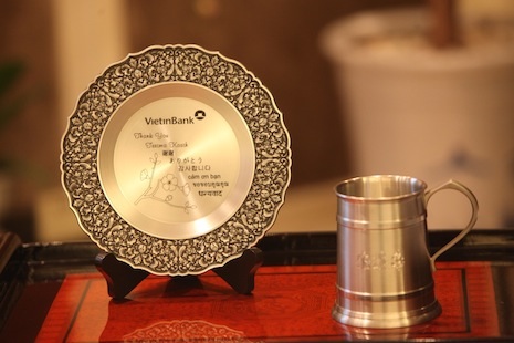 Trải nghiệm quà tặng hoàng gia tại Hà Nội