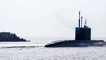 Tàu ngầm Kilo 185 - Khánh Hòa đang về Cam Ranh - 1 Tàu ngầm kilo 185 – Đà Nẵng
thực hiện thử nghiệm trên biển, ngày 17/12/2014. Ảnh: Ruspodplav