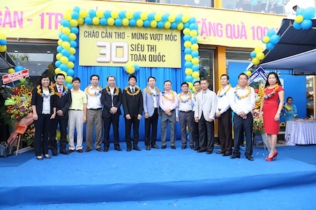 Ngành
bán lẻ đồ điện tử vẫn luôn tăng trưởng