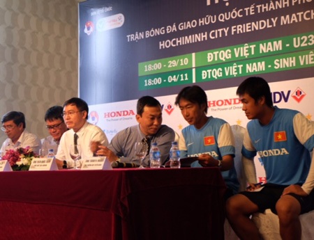 Đội tuyển Việt Nam sẵn sàng cho các trận đấu giao hữu tại TPHCM