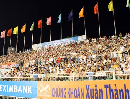 XM Xuân Thành Sài Gòn cũng làm được điều tương tự ở sân Thống Nhất hồi năm 2012