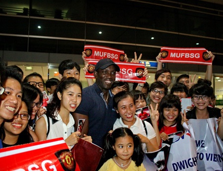 Fan M.U đã chờ đợi cựu ngôi sao này từ nhiều ngày qua