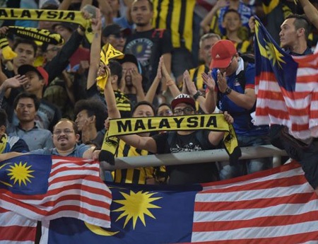 Cách hành xử của CĐV Malaysia chính là sự phản chiếu hình ảnh đất nước này