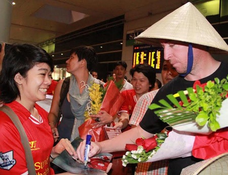 ... và người hâm mộ