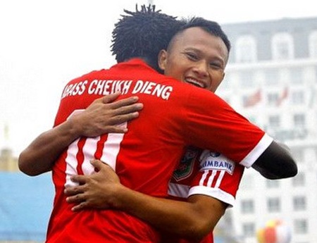 Trọng Hoàng đã có 2 bàn thắng sau vòng đấu đầu tiên của V-League