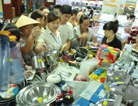 Đại gia bán lẻ điện máy dành 1 triệu USD “tiếp sức” khách hàng mua sắm Tết - 2 Đại gia bán lẻ điện máy dành 1 triệu USD “tiếp sức” khách hàng mua sắm Tết
