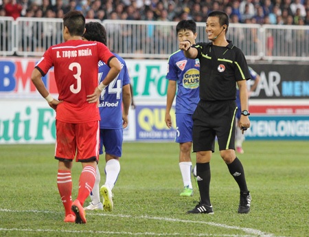 V-League bước vào giai đoạn căng thẳng đặt ra thách thức với các trọng tài