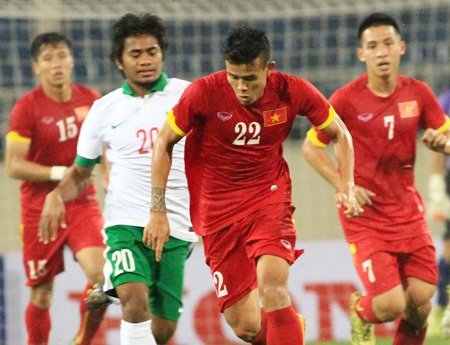 Các đội tuyển dưới thời HLV Miura chưa bao giờ kém trong các pha tranh chấp tay đôi (ảnh: Gia Hưng)