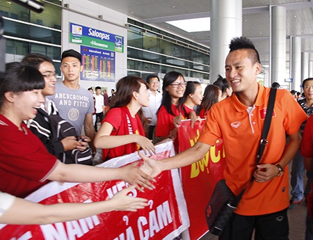 Ngày về của U23 Việt Nam tràn ngập nụ cười 