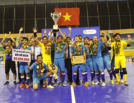 ... nhưng vẫn không thể ngăn Sanna Khánh Hòa lên ngôi vô địch (ảnh: Trọng Vũ)