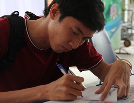 Bạn trẻ này ghi câu hỏi để giao lưu với Ánh Viên