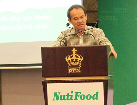 Bầu Đức khẳng định tiếp tục đặt niềm tin vào HLV Graechen Guillaume (ảnh: Trọng Vũ)