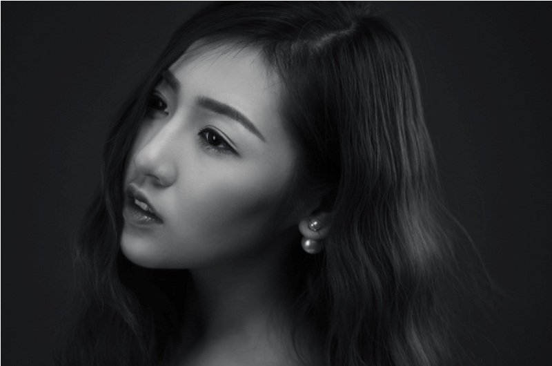 Á hậu Dương Tú Anh