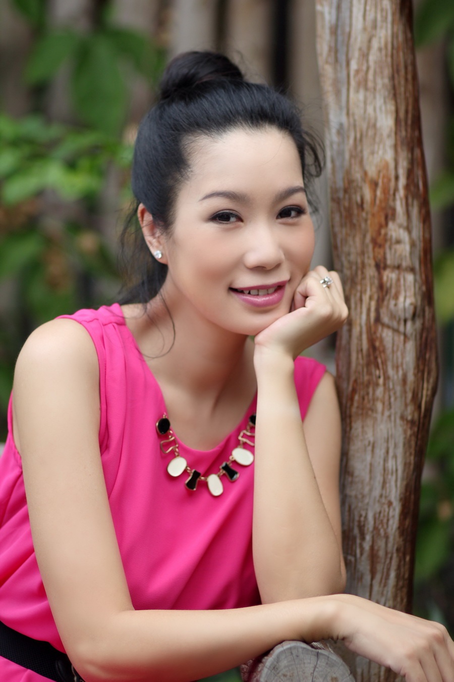 Trịnh Kim Chi bất ngờ xuất hiện với vóc dáng thon gọn chỉ trong 3 tuần sau khi sinh