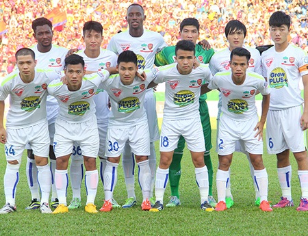 HA Gia Lai vất vả chia điểm với Hải Phòng (ảnh: Nguyễn Đình)