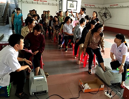 Hơn 1.000 người cao tuổi tìm hiểu Luật bảo vệ người tiêu dùng cùng Vinamilk - 7 Hơn 1.000 người cao tuổi tìm hiểu Luật bảo vệ người tiêu dùng cùng Vinamilk