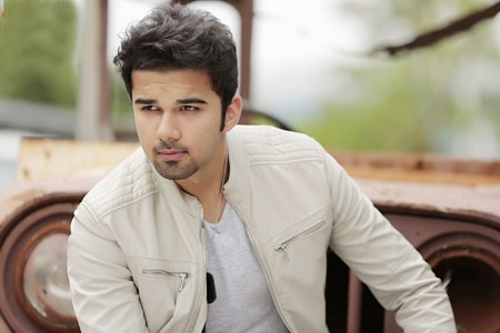 Diễn viên Avinash Mukherjee