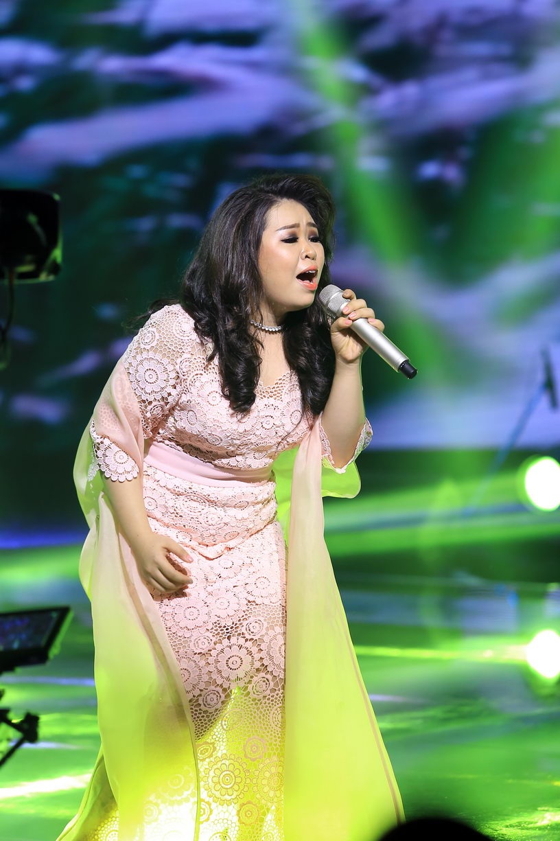 Khoảng
không chơi vơi