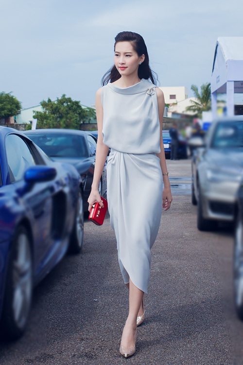 Top 10 sao Việt mặc đẹp nhất tuần qua - 1 Hoa hậu