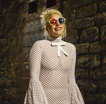 Bộ cánh siêu “độc” của Lady Gaga