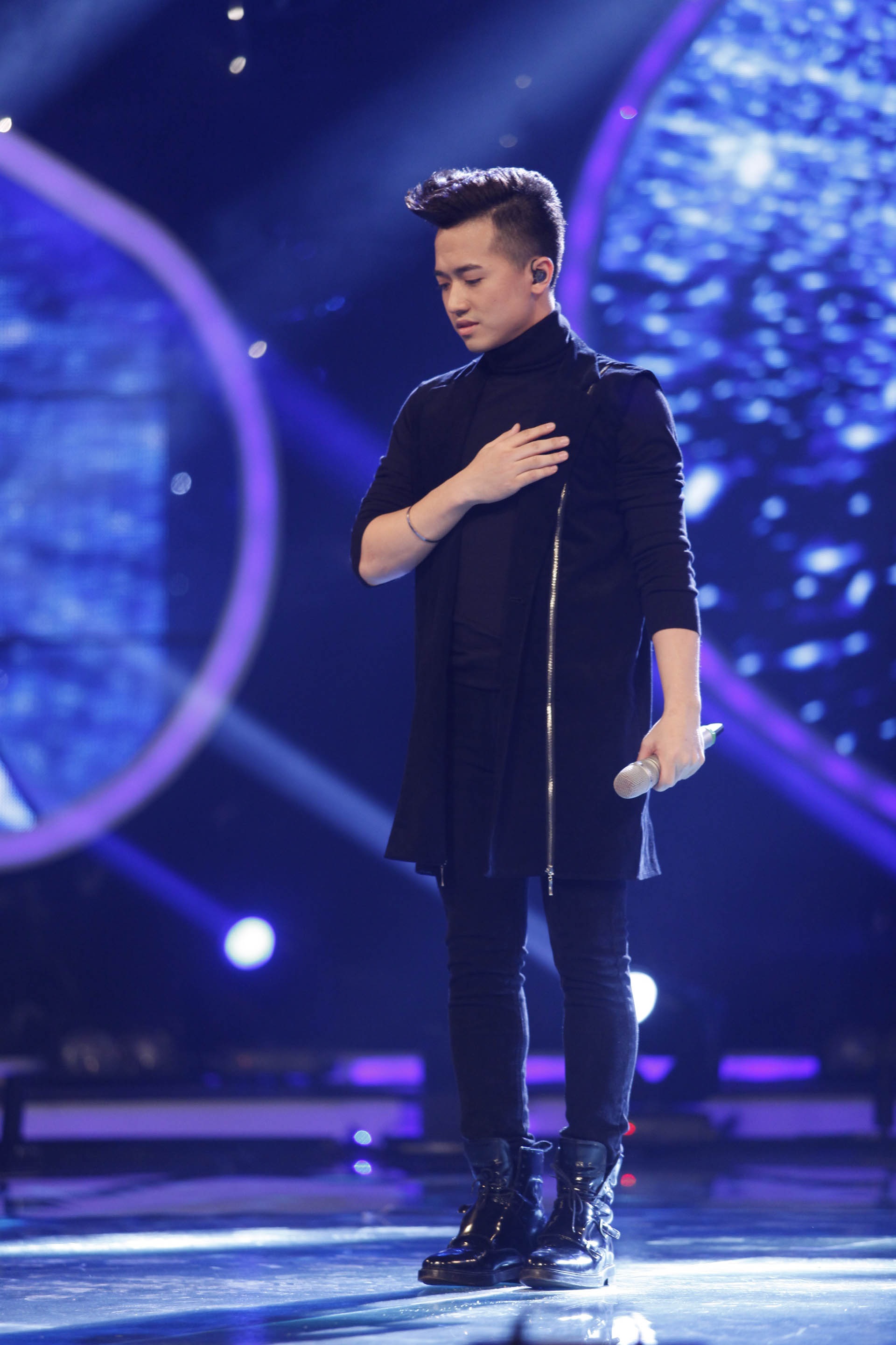 Với ca khúc mới