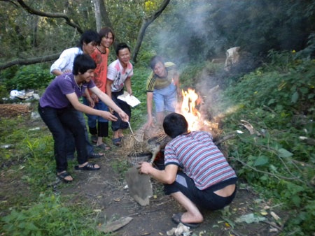 Dã ngoại rừng Nga cùng... thịt nướng - 1 Dã ngoại rừng Nga cùng... thịt nướng - 1