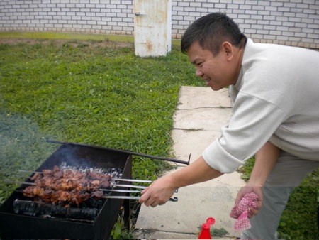 Dã ngoại rừng Nga cùng... thịt nướng - 2 Dã ngoại rừng Nga cùng... thịt nướng - 2