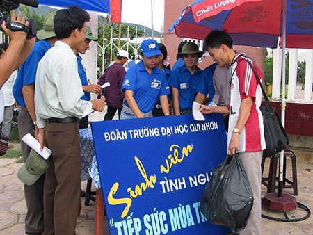 Màu áo xanh hy vọng - 2