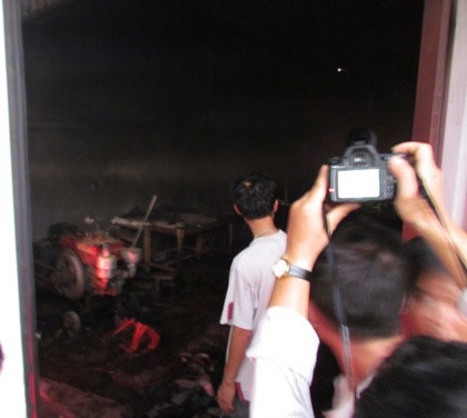 Đau cùng nỗi đau của những người trong vòng lửa… - 2