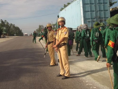 Điều tiết vận hành các phương tiện giao thông lưu thông - 1 Điều tiết vận hành các phương tiện giao thông lưu thông - 1