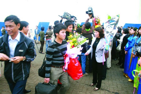 Muôn mặt cuộc sống 2011 qua thông điệp bạn đọc - 3 Muôn mặt cuộc sống 2011 qua thông điệp bạn đọc - 3