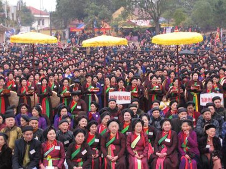 Vẫn còn đó những hình ảnh không đẹp từ lễ hội - 2