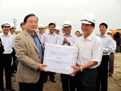 Ngày cuối năm mạn đàm về chuyện “cược” ghế - 2