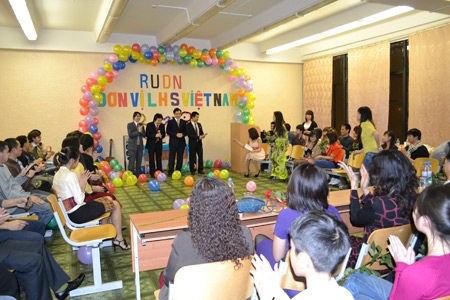 Đêm giao lưu văn hóa 8/3 của sinh viên Đại học RUDN