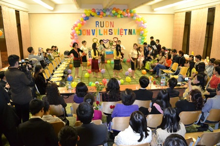 Đêm giao lưu văn hóa 8/3 của sinh viên Đại học RUDN