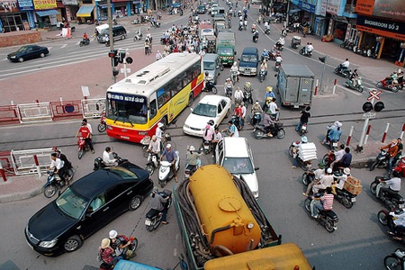 Giảm được phương tiện lưu thông, GDP lên hay xuống? - 1 Giảm được phương tiện lưu thông, GDP lên hay xuống?