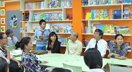 "Biến tướng" học tiếng Anh: Phụ huynh và học sinh càng thêm gánh nặng - 2 Biến tướng học tiếng Anh: Phụ huynh và học sinh càng thêm gánh nặng
