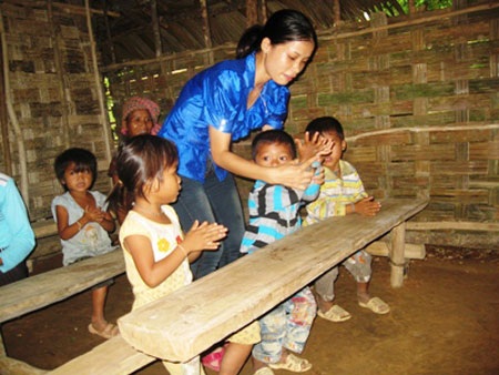 Thư ngỏ (2) gửi Bộ trưởng Phạm Vũ Luận - 1 Giáo viên mầm non: Bề ngoài cười nụ, bề trong khóc thầm
