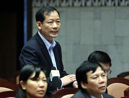 Thi công chức: Thi một đằng, tuyển một nẻo - 1 Thi công chức: Thi một đằng, tuyển một nẻo