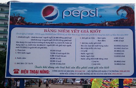 Sầm Sơn: Mảng sáng chưa đủ xua tan mảng tối - 2 Bảng niêm yết giá tại bãi biển Sầm Sơn