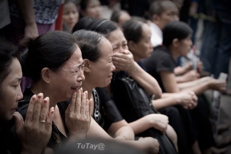 Đại Tướng ơi ! ... Tiếng khóc thương của người dân với Đại tướng khi tiễn Người đi xa