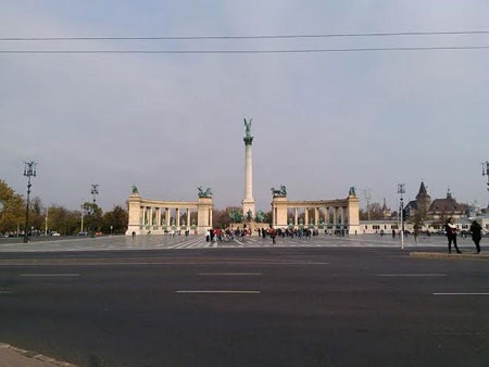 Budapest: Tình yêu từ cái nhìn đầu tiên - 1 Budapest ban ngày đã đẹp...