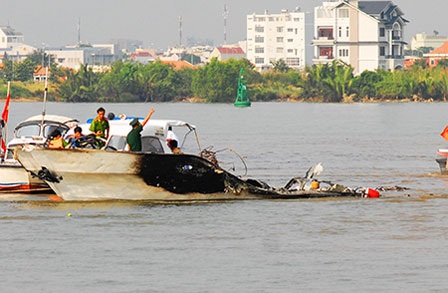 Vụ cháy tàu cánh ngầm: “Soi” tàu, “soi” người… - 1 Vụ cháy tàu cánh ngầm: “Soi” tàu, “soi” người…