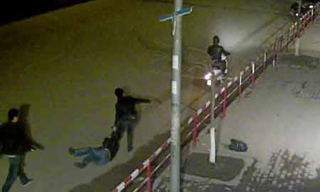 Trị bệnh xe "dù", "cò đầu gấu" không khó - 1 (minh họa: Ngọc Diệp)